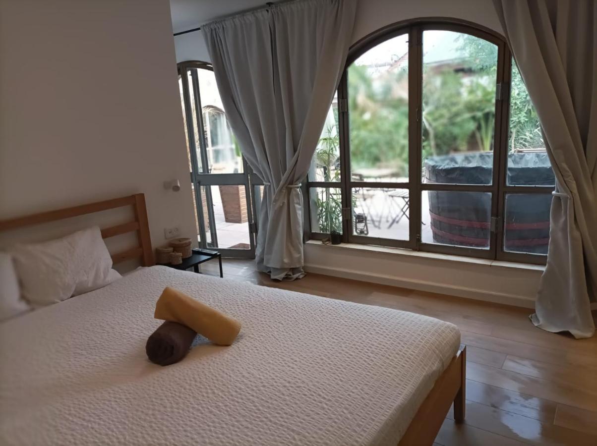Апартаменти Eilat Stone - Patio אבן אילת - פטיו Екстер'єр фото